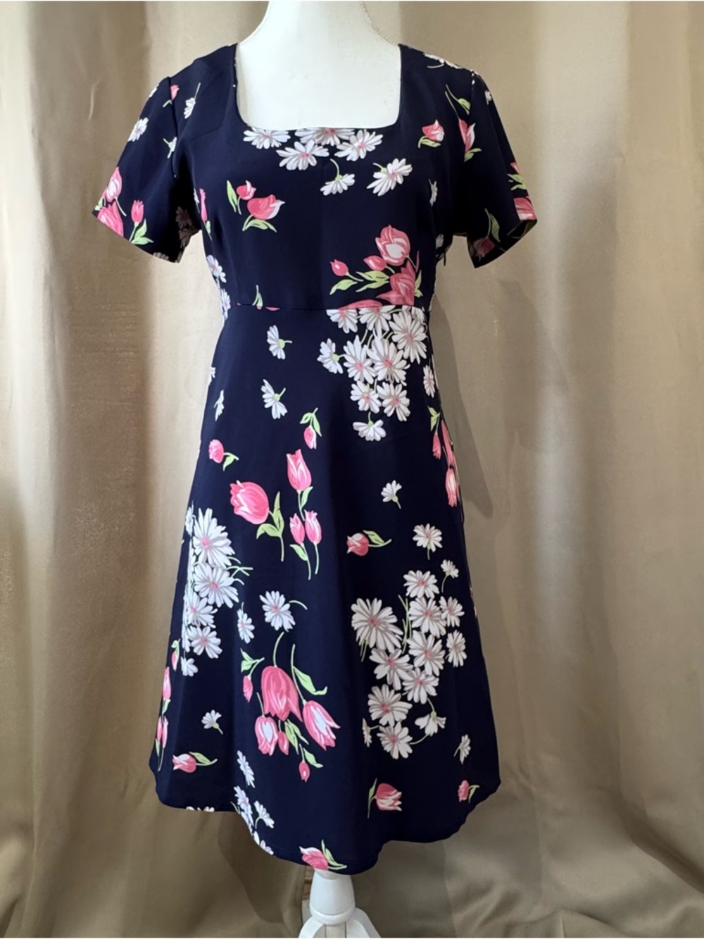 Navy Blue Floral Print A-line Dress w/Pink and White Flowers Size M 🌸🌷